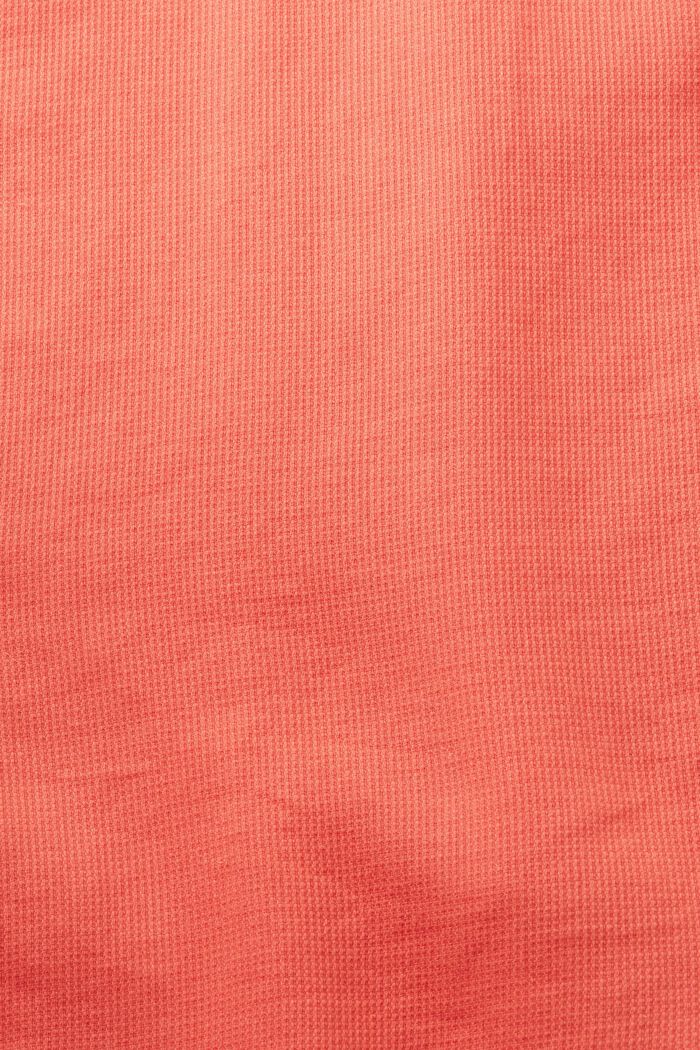 Fakturowana koszulka o fasonie slim fit, 100% bawełny, CORAL RED, detail image number 5