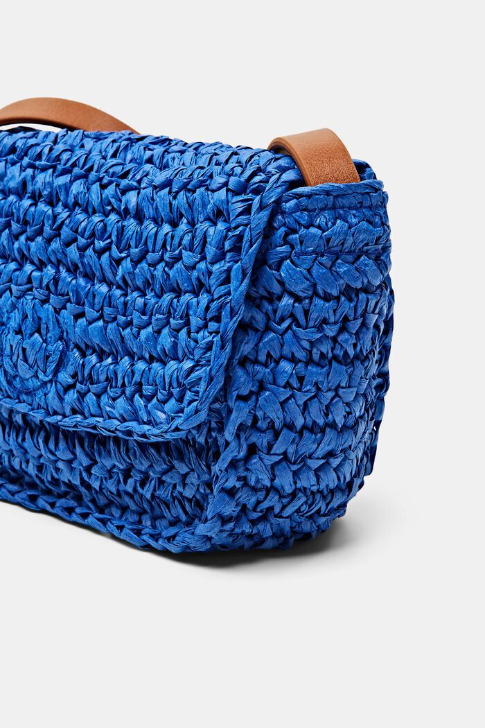 Szydełkowa torebka na ramię z klapą, BRIGHT BLUE, detail image number 1