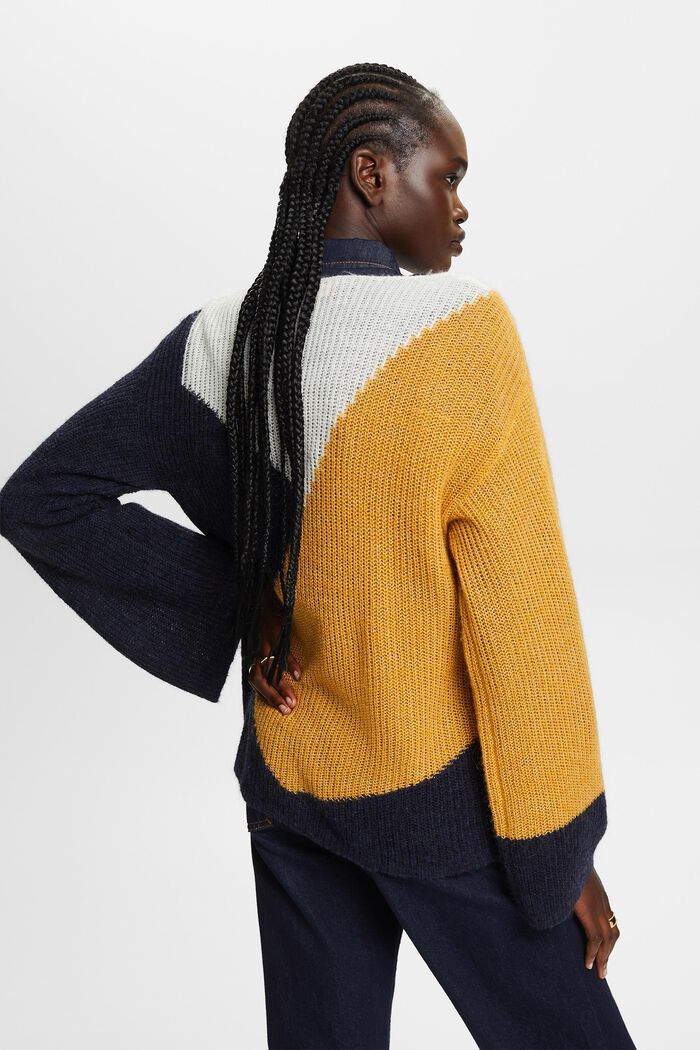 Sweter w bloki kolorów, mieszanka z wełną, BRASS YELLOW, detail image number 3