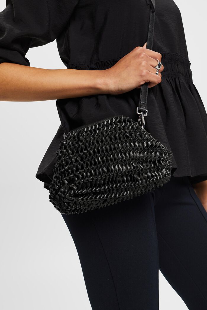 Skórzana torba na ramię w plecionym stylu, BLACK, detail image number 3