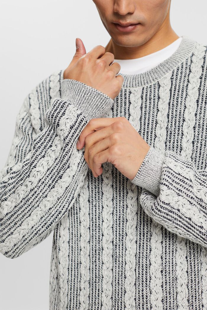 Sweter z okrągłym dekoltem z dzianiny w warkocze, NAVY, detail image number 2