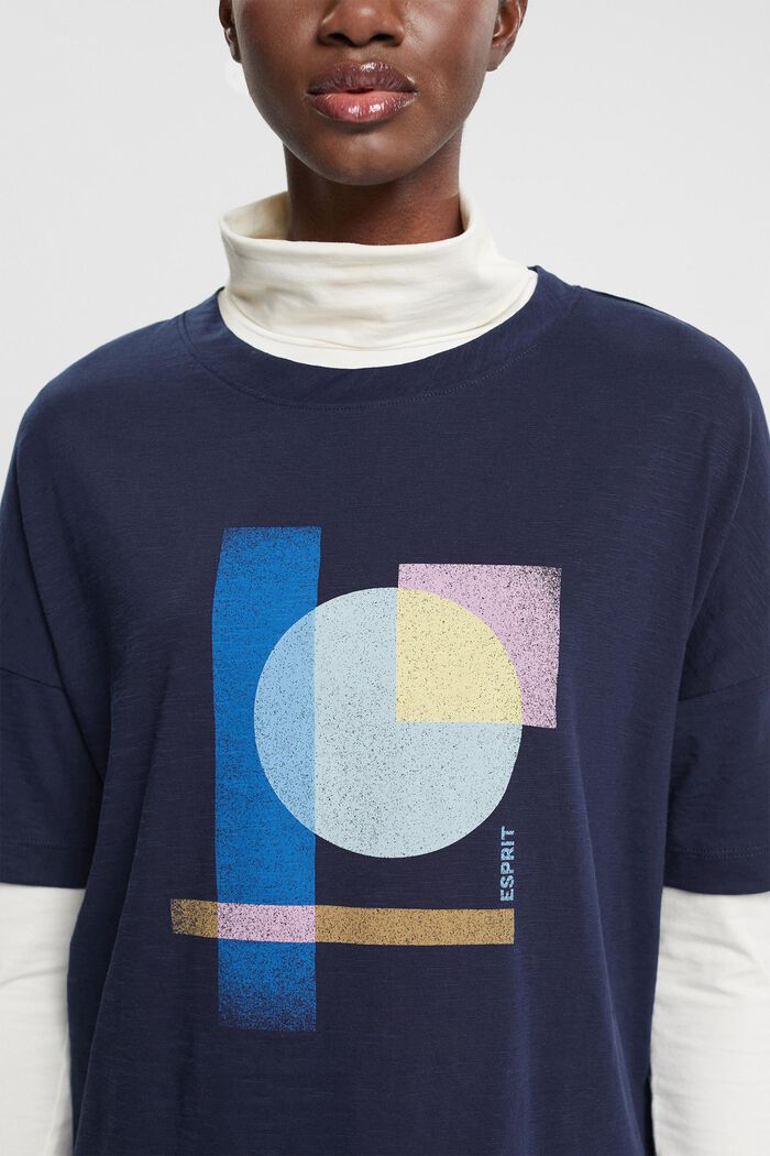 Bawełniany T-shirt z geometrycznym nadrukiem, NAVY, detail image number 2