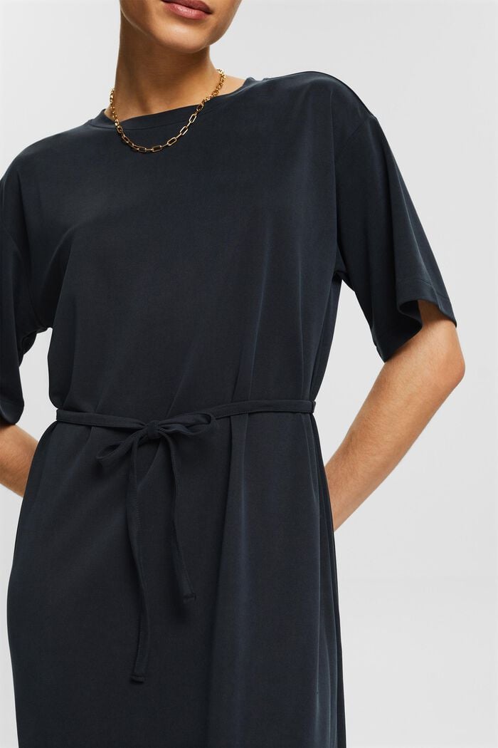 Sukienka midi w stylu T-shirtu, BLACK, detail image number 2