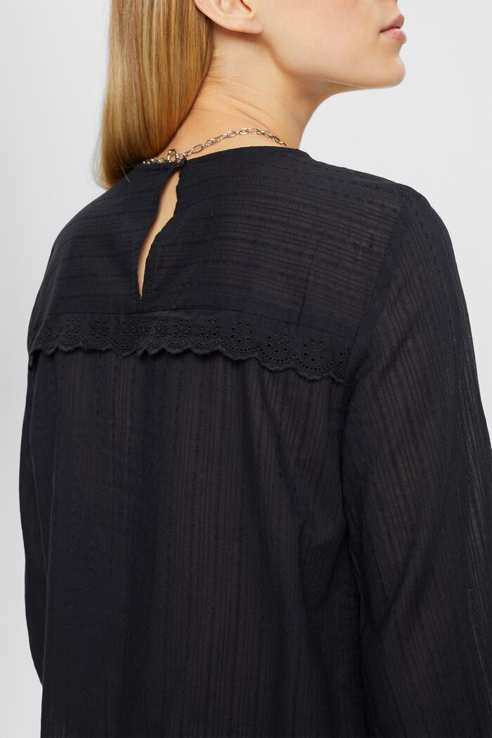 Koronkowa bluzka z falistym brzegiem, BLACK, detail image number 2