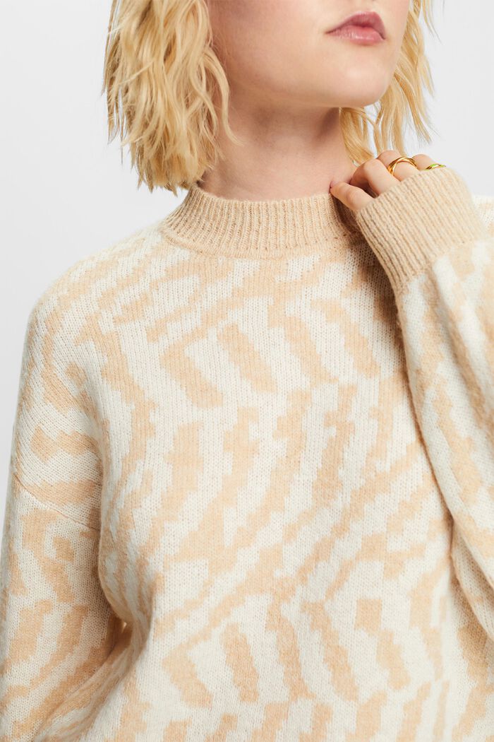 Abstrakcyjny żakardowy sweter, DUSTY NUDE, detail image number 2