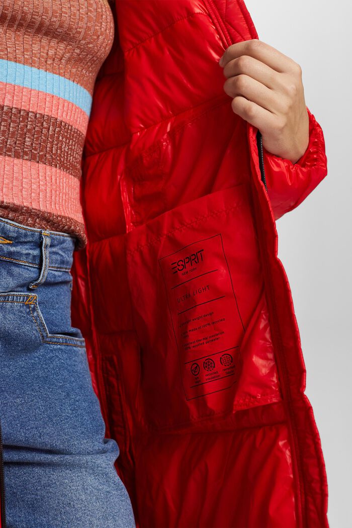 Z recyklingu: puchowy płaszcz z kapturem, RED, detail image number 2