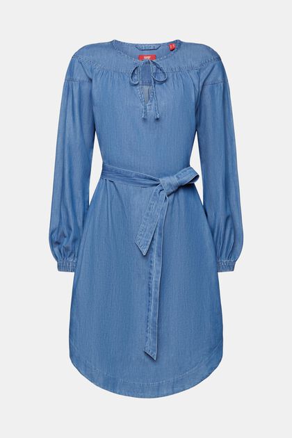 Lekka sukienka dżinsowa z wiązanym paskiem