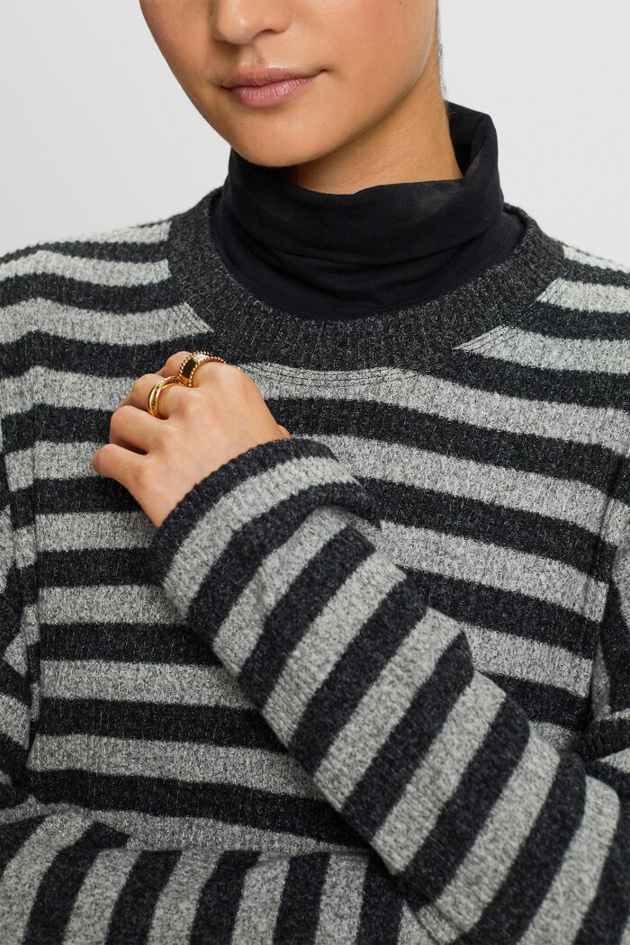 Sweter w paski, BLACK, detail image number 1