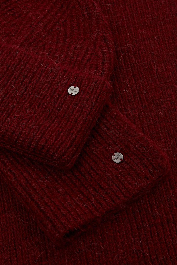 Świąteczny zestaw podarunkowy z grubą czapką z dzianiny i szalikiem, BORDEAUX RED, detail image number 1