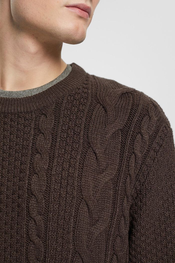 Sweter z warkoczowym wzorem, DARK BROWN, detail image number 0