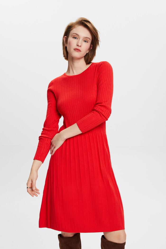Plisowana sukienka z prążkowanej dzianiny, RED, detail image number 1