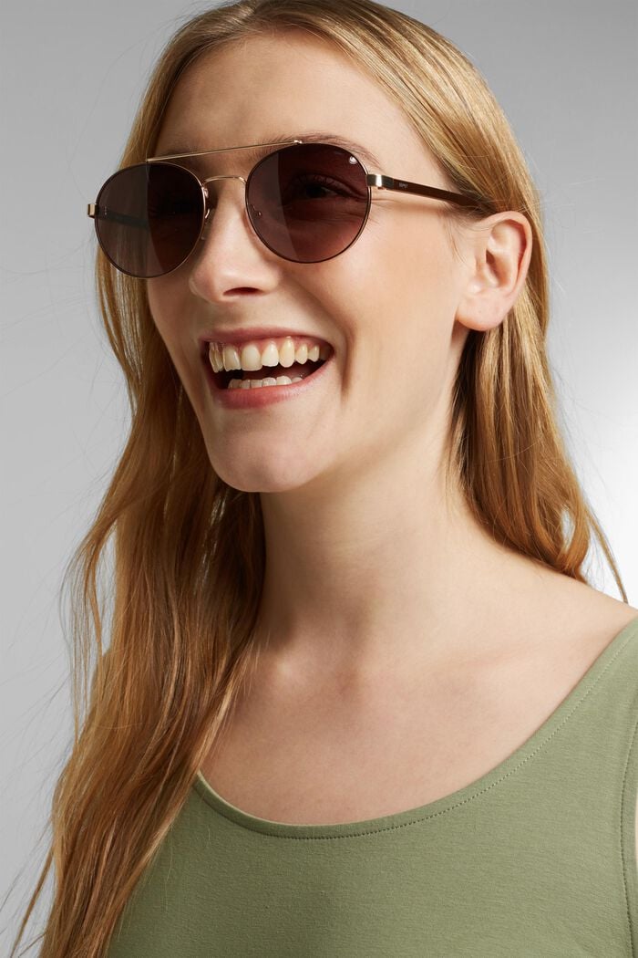 Okrągłe okulary przeciwsłoneczne z cieniowaniem