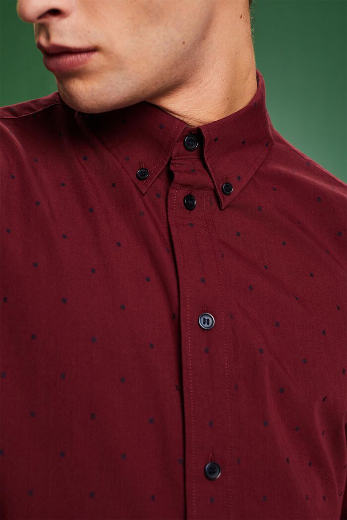 Koszula z bawełny z haftem, fason slim fit, GARNET RED, detail image number 3