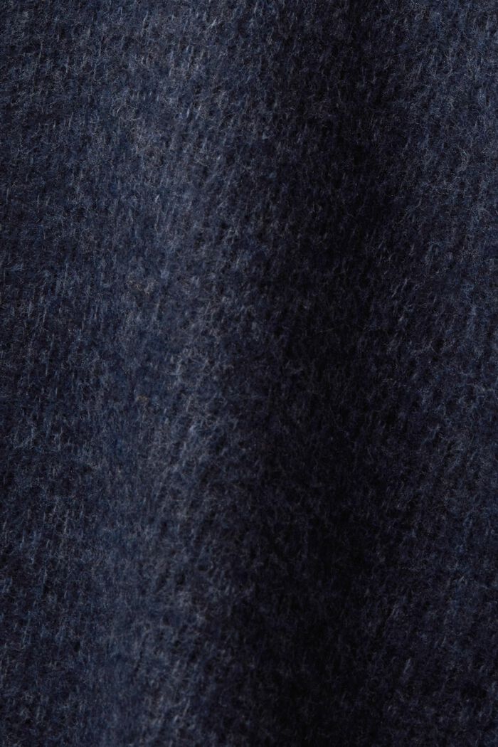 Mechaty sweter z dekoltem w serek, NAVY, detail image number 6