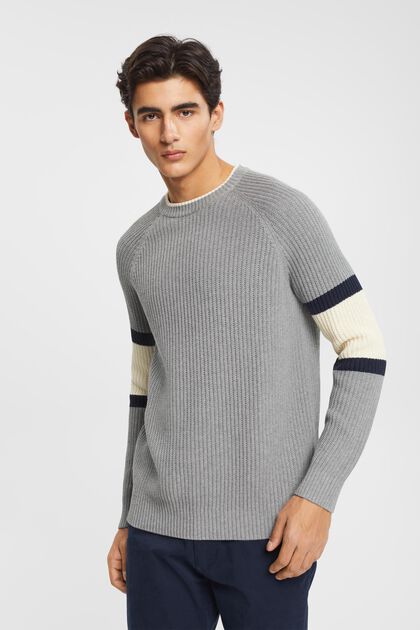 Sweter z prążkowanej dzianiny z detalami w paski