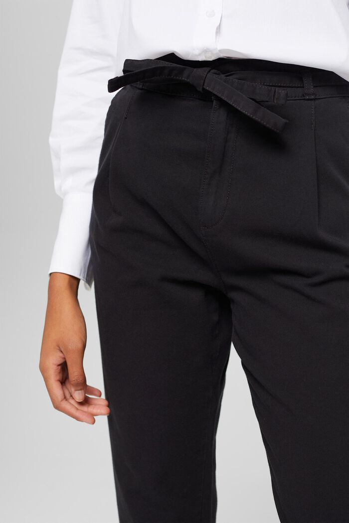 Spodnie z zakładkami i paskiem, bawełna pima, BLACK, detail image number 0