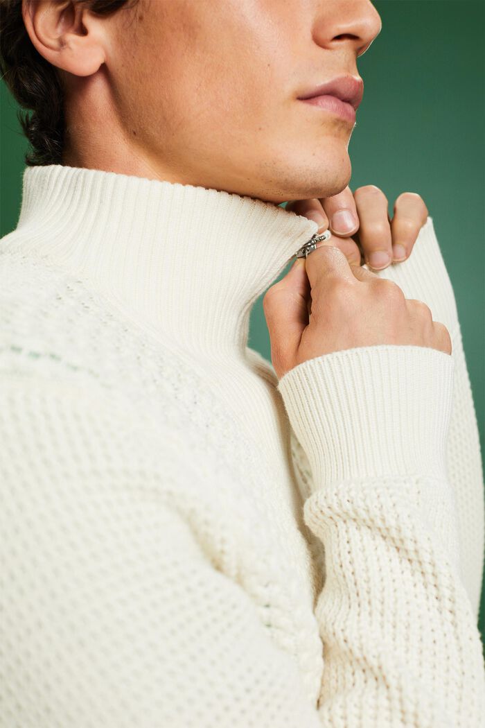 Sweter z dzianiny w warkocze z suwakiem do połowy długości, ICE, detail image number 3