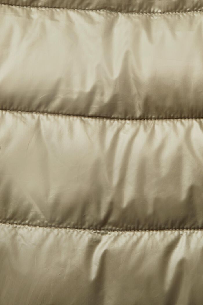 Pikowany płaszcz z odpinanym kapturem z troczkiem, PALE KHAKI, detail image number 1