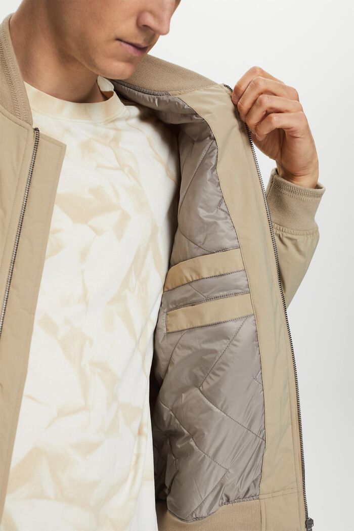 Z recyklingu: kurtka w stylu bomberki, SAND, detail image number 4