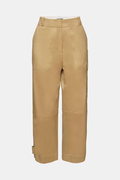 Skrócone spodnie w stylu cargo