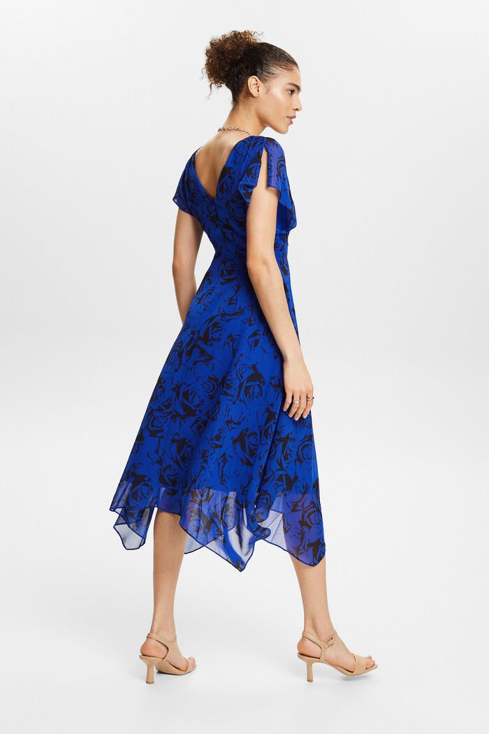 Szyfonowa sukienka maxi z dekoltem w serek, BRIGHT BLUE, detail image number 2