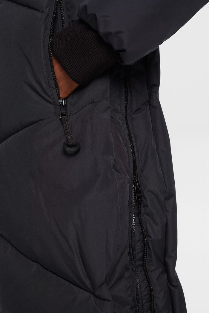 Pikowany płaszcz puffer z kapturem, BLACK, detail image number 2