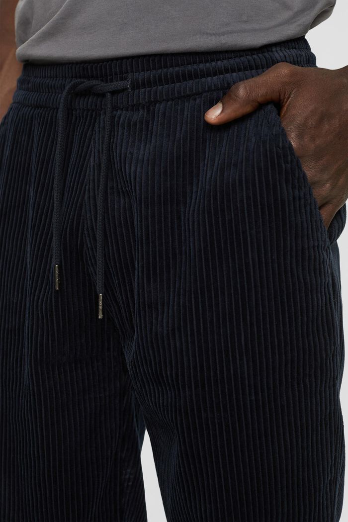Sztruksowe spodnie w stylu joggersów, BLACK, detail image number 0
